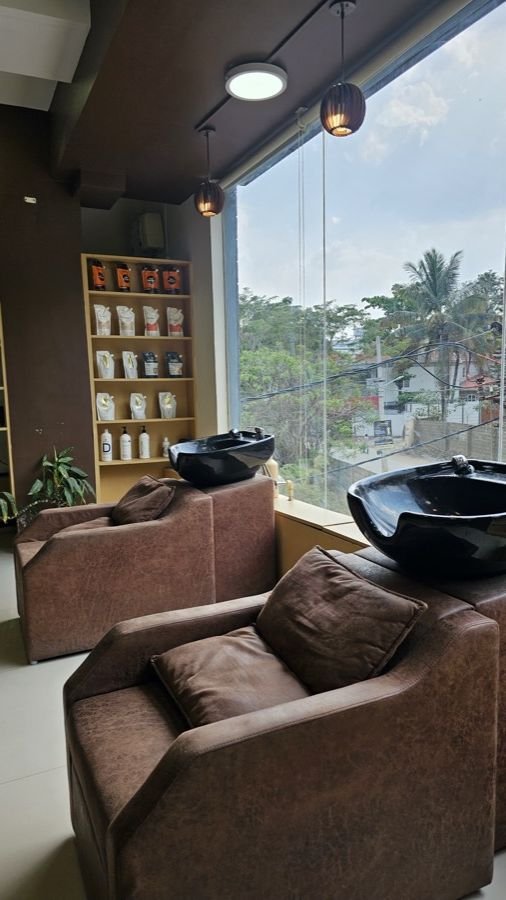 Let's Flaunt Salon